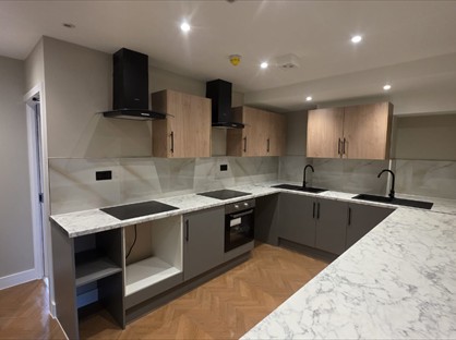 6 Bed Semi-Detached House, Queens Road, ME16