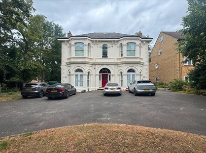 1 Bed Flat, Burnt Ash Hill, SE12