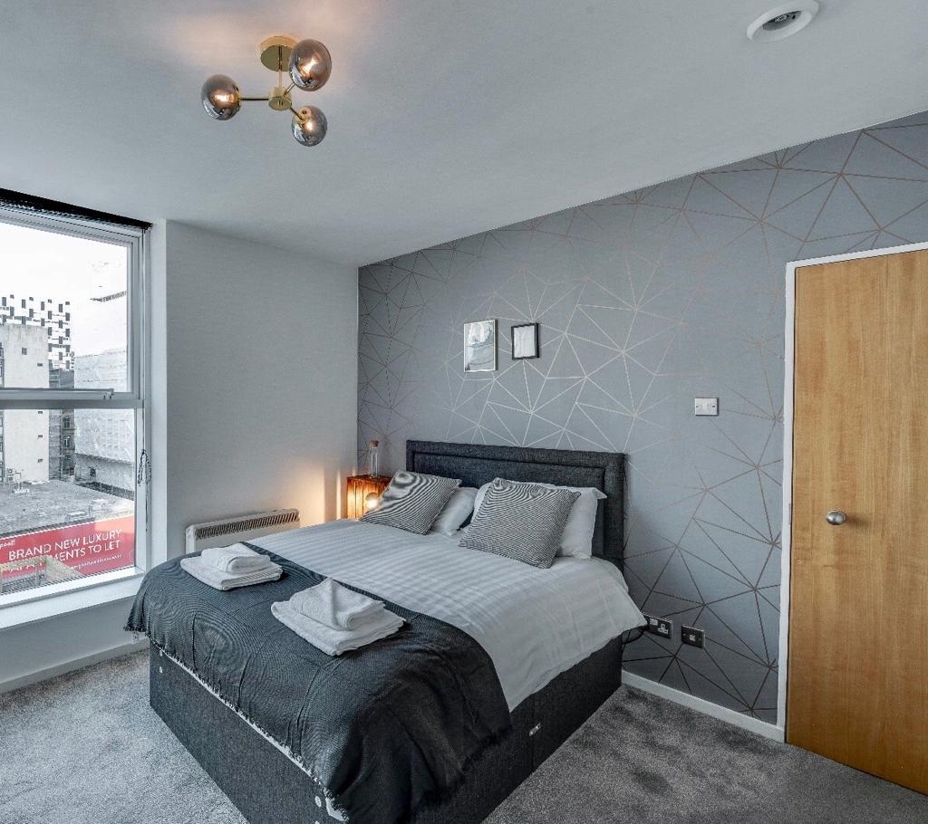 3 Bed Flat, Beetham Plaza, L2
