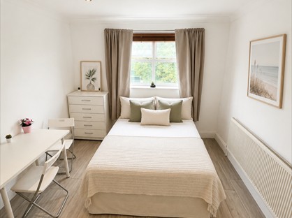 Room in a Shared House, London Road, HA9