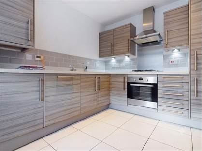 3 Bed Semi-Detached House, Flora Way, ME3