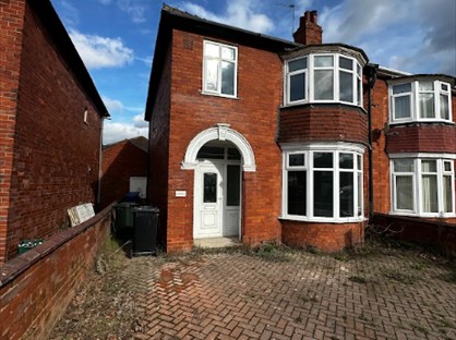 3 Bed Semi-Detached House, Carr House Road, DN4