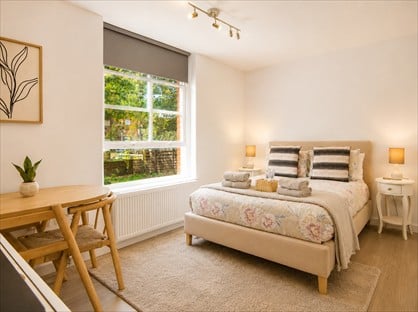 4 Bed Flat, Fassett Road, KT1