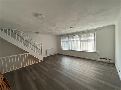 5 Bed Terraced House, Hyrstdene, CR2