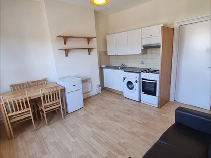 1 Bed Flat, York Road, IG1