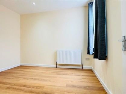 2 Bed Terraced House, Baden Road, IG1