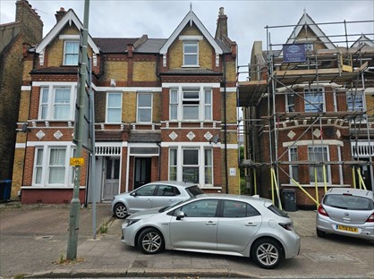2 Bed Flat, Wickham Road, BR3