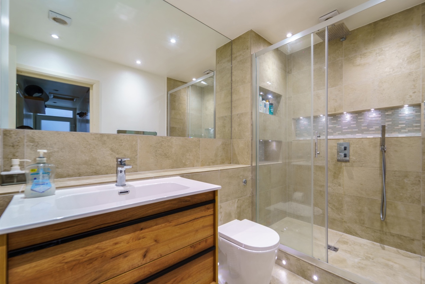 1 Bed Flat, Dryden Court, SE11 photo 4