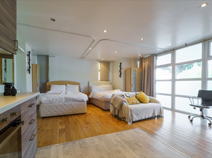 1 Bed Flat, Dryden Court, SE11