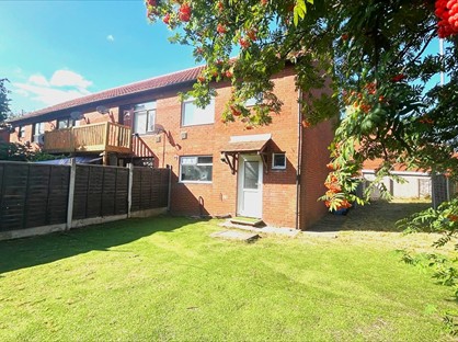 3 Bed End Terrace, Summerseat Close, M5