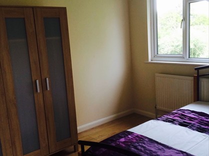 Room in a Shared House, Colchester Road, HA8