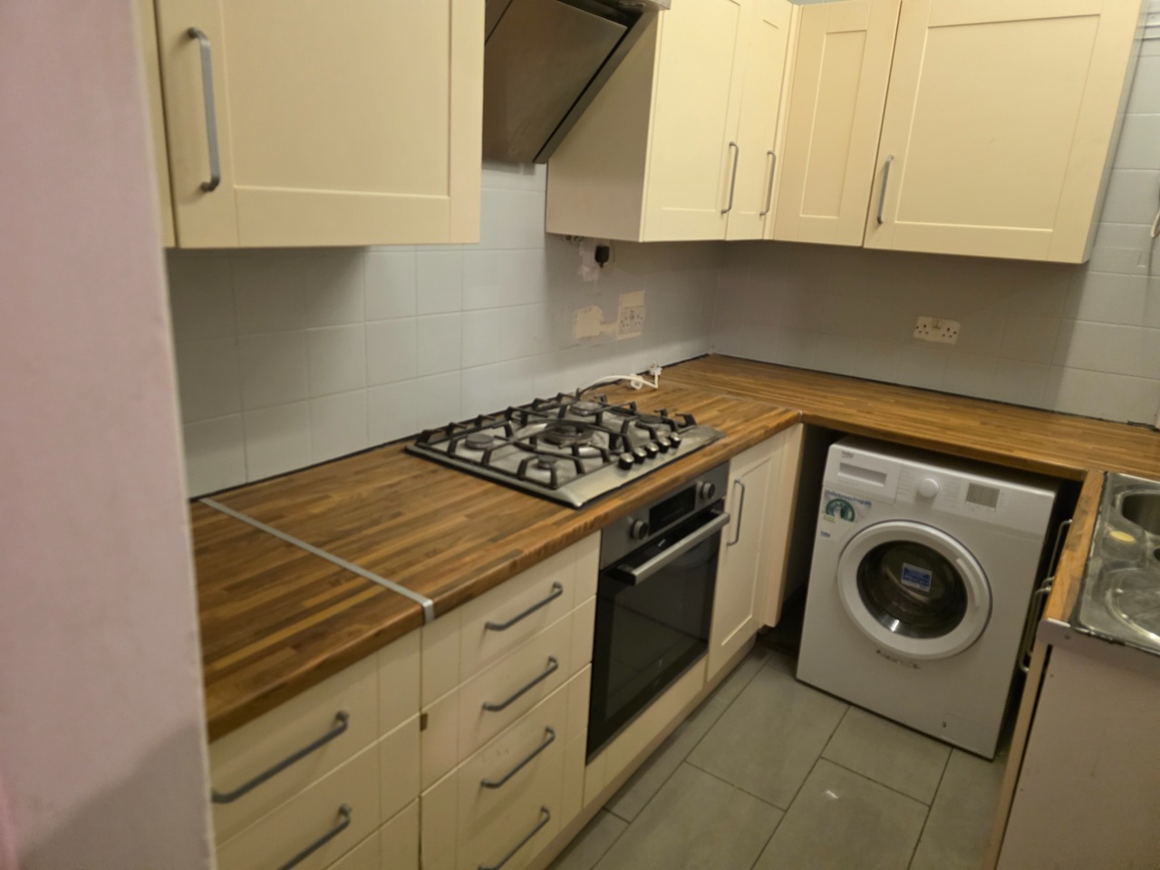3 Bed Terraced House, Skelwith Road, S4