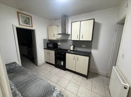 Room in a Shared House, Bacchus Road, B18