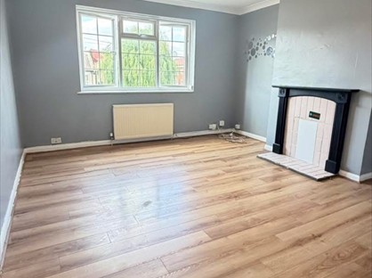 2 Bed Flat, Hoe Lane, EN3