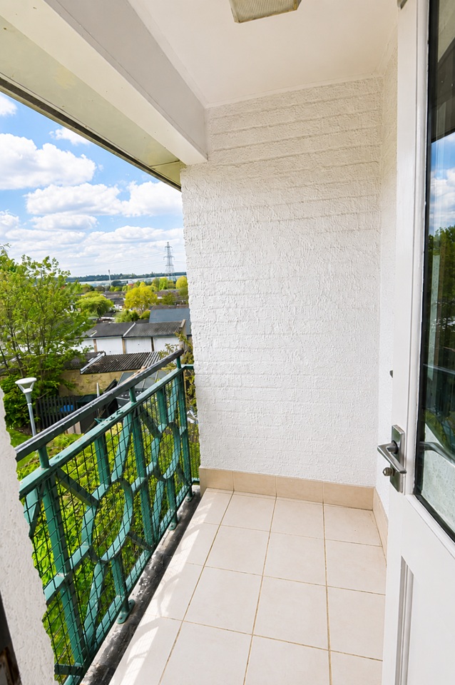 3 Bed Flat, Palmers Grove, B36 photo 4