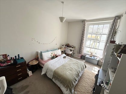 2 Bed Flat, Stonehouse, PL1