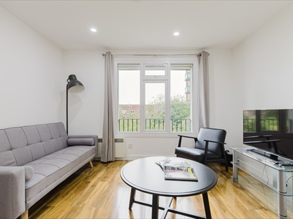 2 Bed Flat, Cavour House, SE17