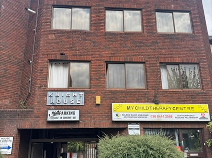 1 Bed Flat, Knight House, EN4