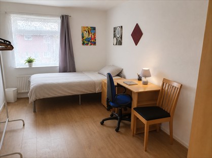 3 Bed Terraced House, Marshfield St, M13