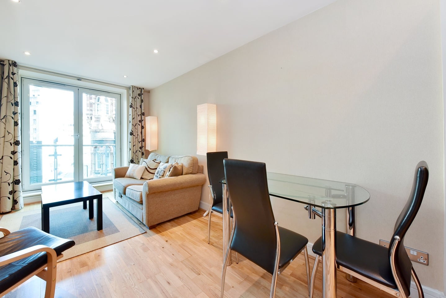 1 Bed Flat, Albert Embankment, SE1 photo 5