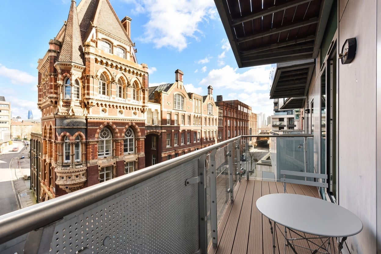 1 Bed Flat, Albert Embankment, SE1