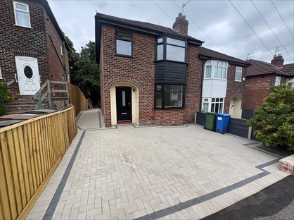 3 Bed End Terrace, Sandringham Road, SK6
