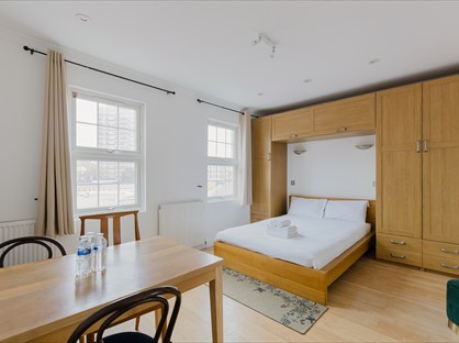 1 Bed Flat, Broadley St, NW8
