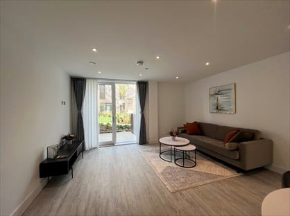 2 Bed Flat, Aston Terrace, CB3