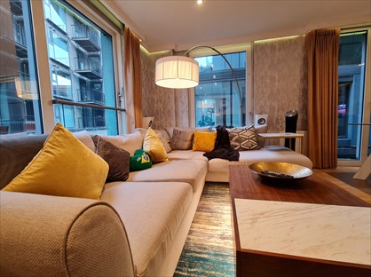 1 Bed Flat, Gardener Court, EC1V