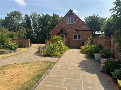 1 Bed Penthouse, Eastcote Road, NN7