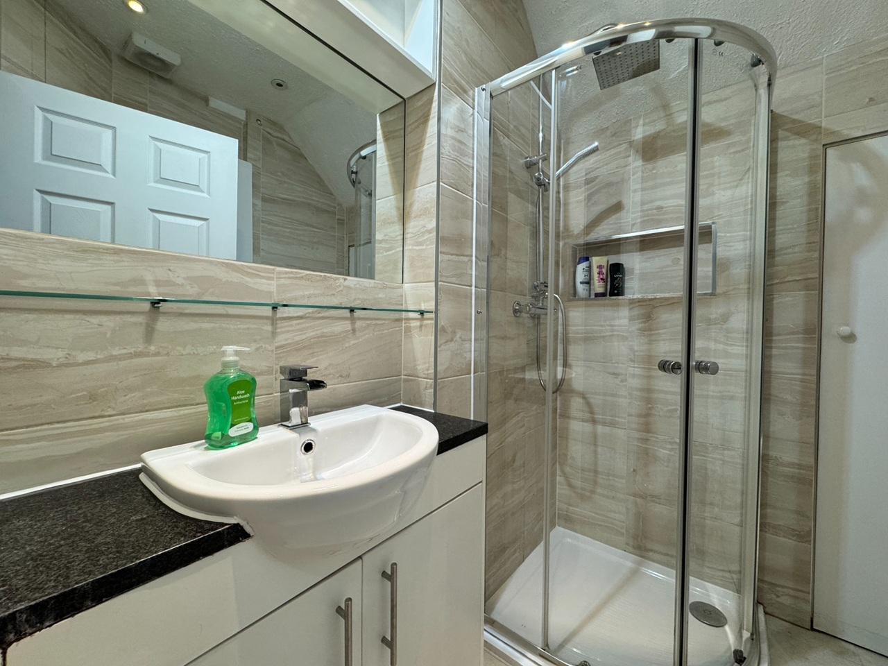 1 Bed Flat, Avonmouth St, SE1 photo 5