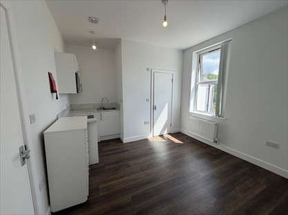 1 Bed Flat, Hanger Lane, W5