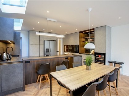 Room in a Shared House, London, SW18