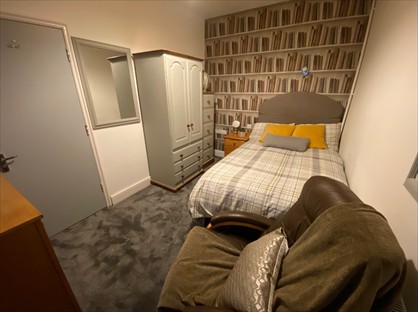 Room in a Shared House, Percy Road, PO12