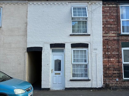 2 Bed Terraced House, Knight Place, LN5