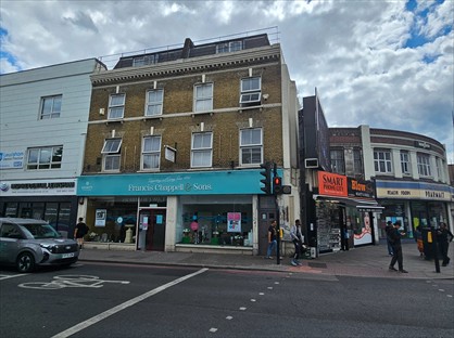 Studio Flat, High Grove, SE18