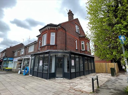 3 Bed Flat, High St North, LU6