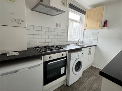 2 Bed Flat, Wellfield Road, SW16