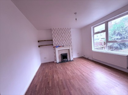 3 Bed Semi-Detached House, Goldhill, LE2