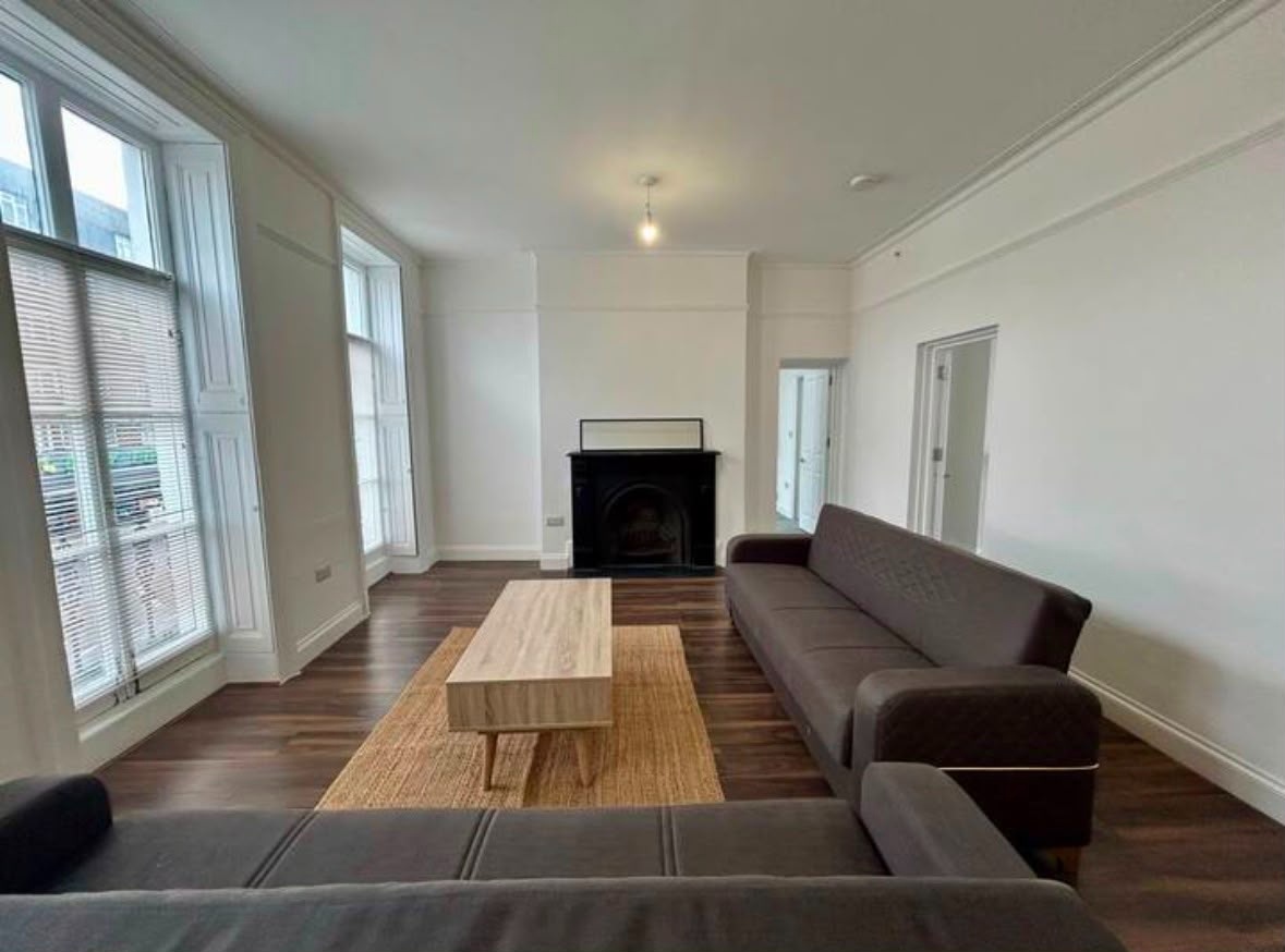 2 Bed Flat, Commercial Road, E1 photo 5