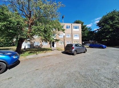 2 Bed Flat, Serbin Close, E10