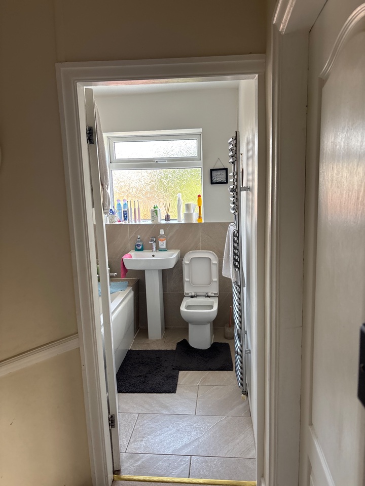 Room in a Shared House, Coventry, CV6 photo 3
