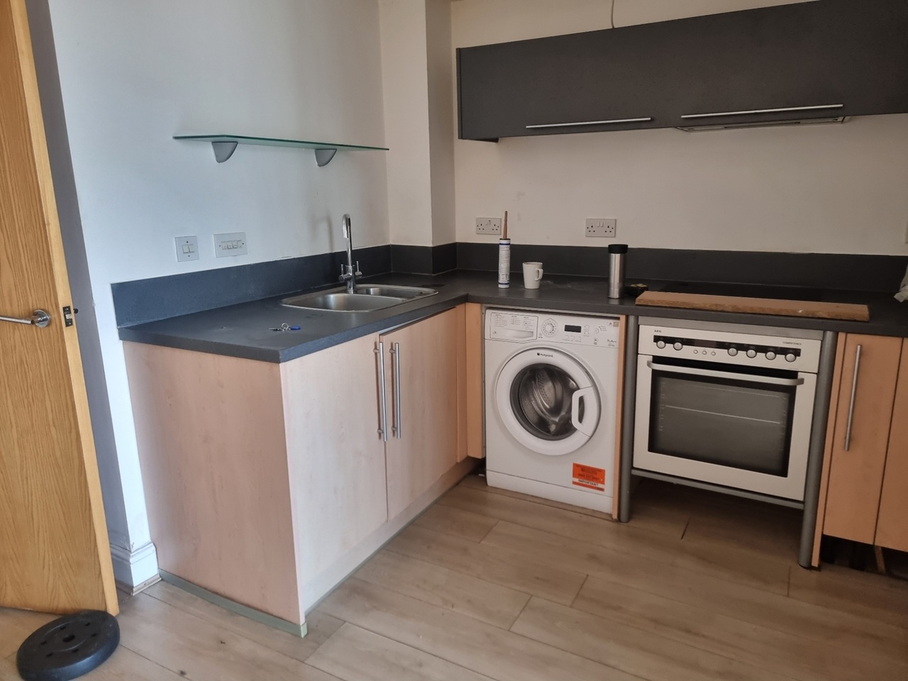 1 Bed Penthouse, Edgbaston, B16 photo 4