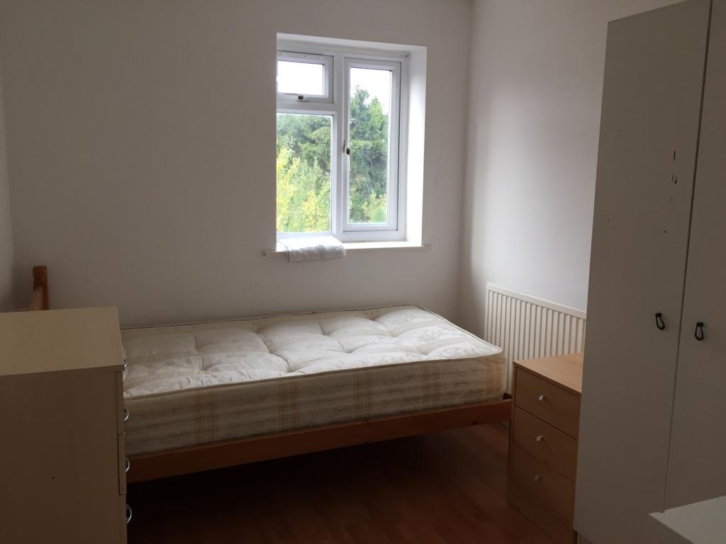 2 Bed Flat, Valentia Rd., OX3