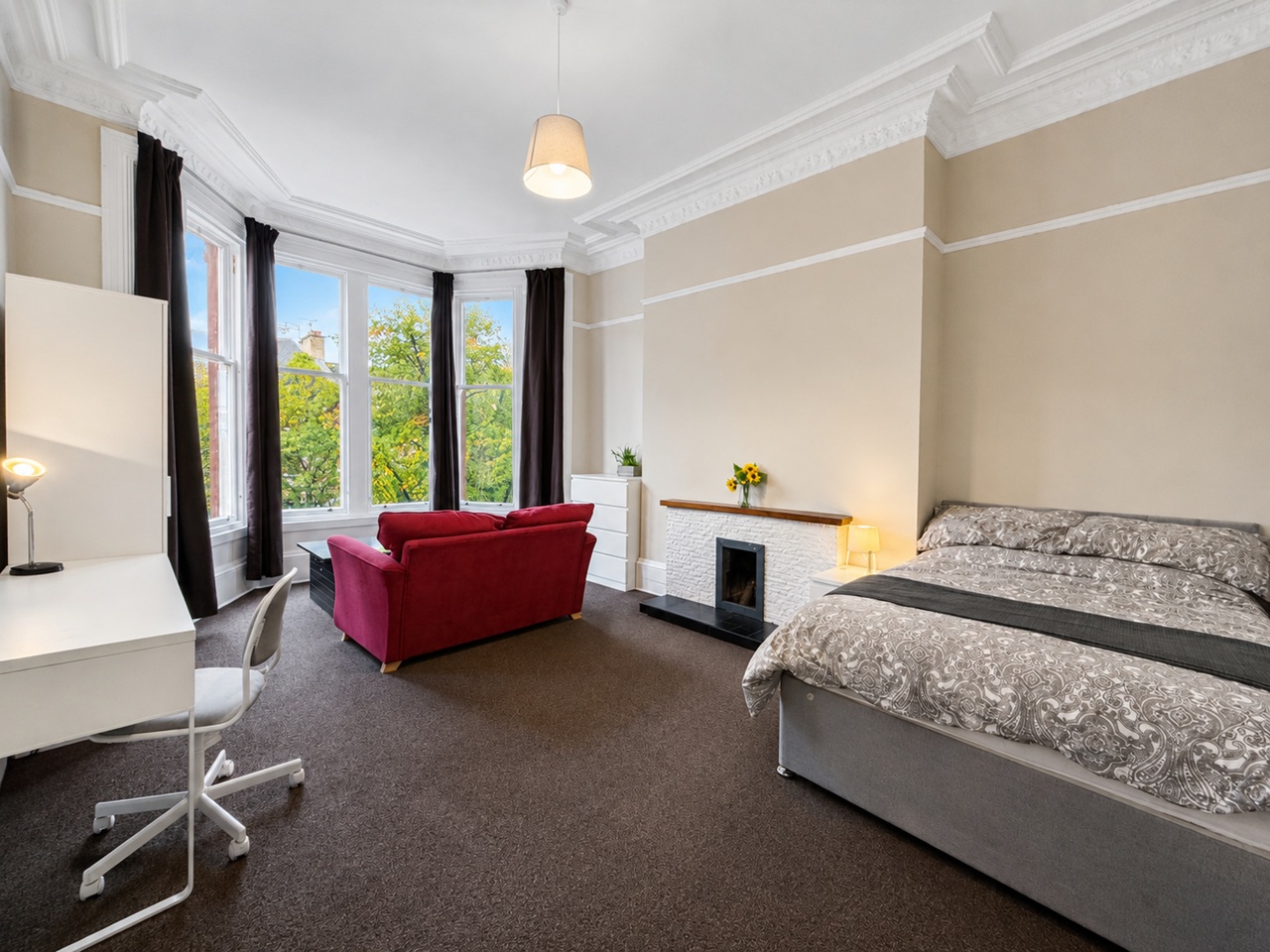 6 Bed Flat, Wilton St, G20 photo 2