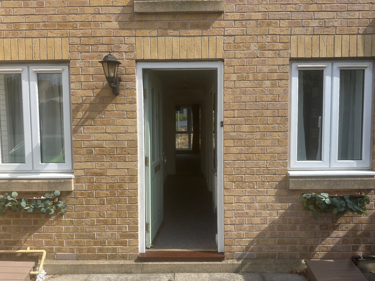 2 Bed Flat, Bramwell Court, S3 photo 2