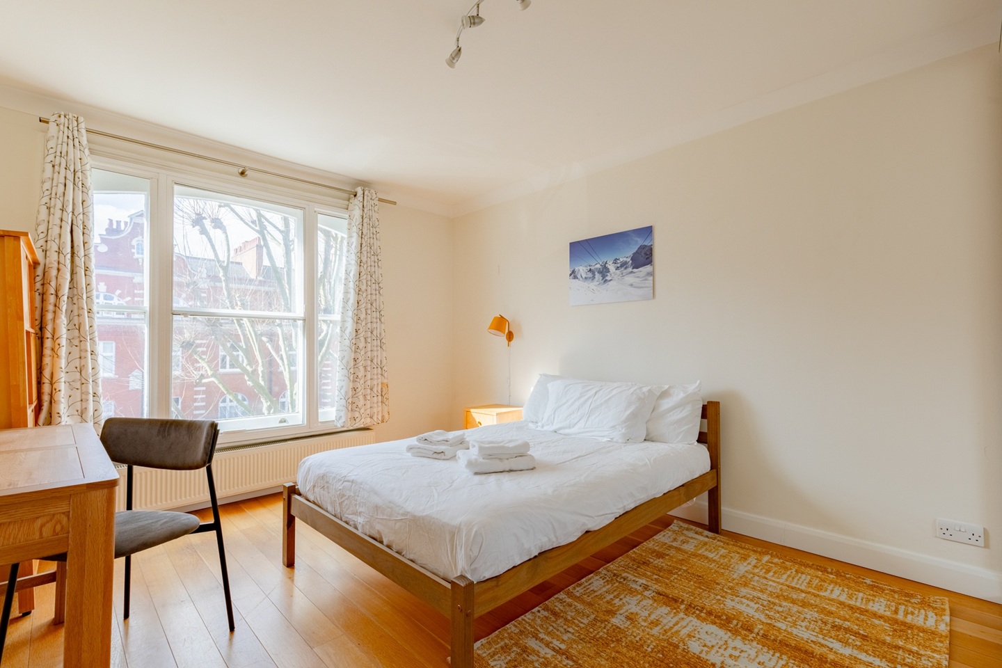 3 Bed Flat, Randolph Avenue, W9 photo 3