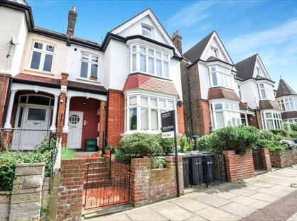 2 Bed Flat, Eliot Park, SE13