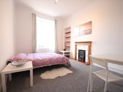 3 Bed Flat, Edinburgh, EH3