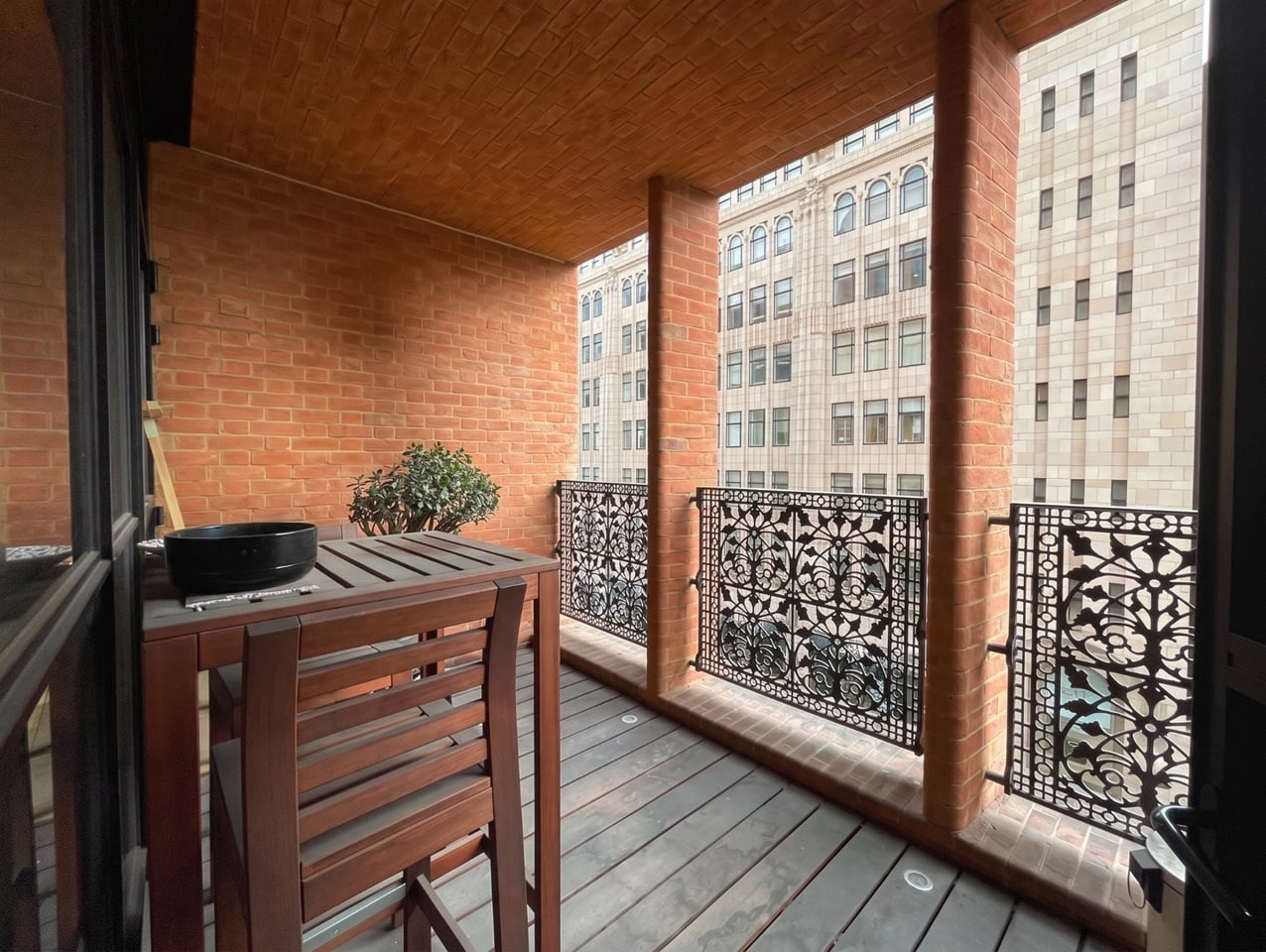 3 Bed Flat, Artillery Row, SW1P photo 4